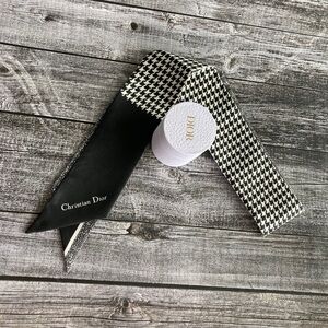 Dior Black and White Houndstooth Twilly